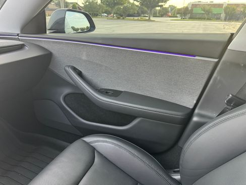 Used 2025 Tesla Model 3 Long Range RWD image 31