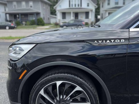 Used 2020 Lincoln Aviator Reserve w/ Equipment Group 202A AWD/4WD image 4