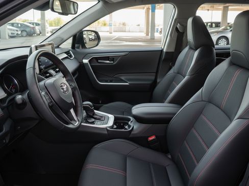 Used 2025 Toyota RAV4 XSE w/ Premium Package image 6