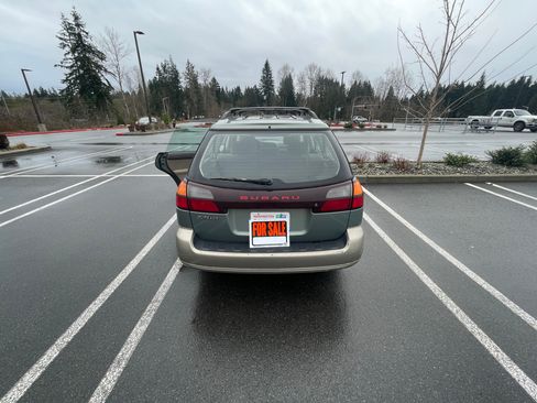 Used 2004 Subaru Outback Wagon image 13