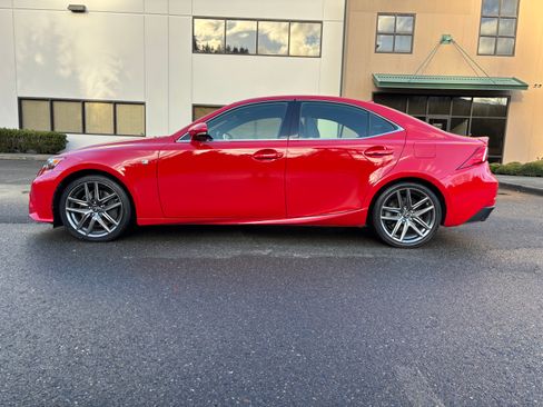 Used 2016 Lexus IS 350 image 2