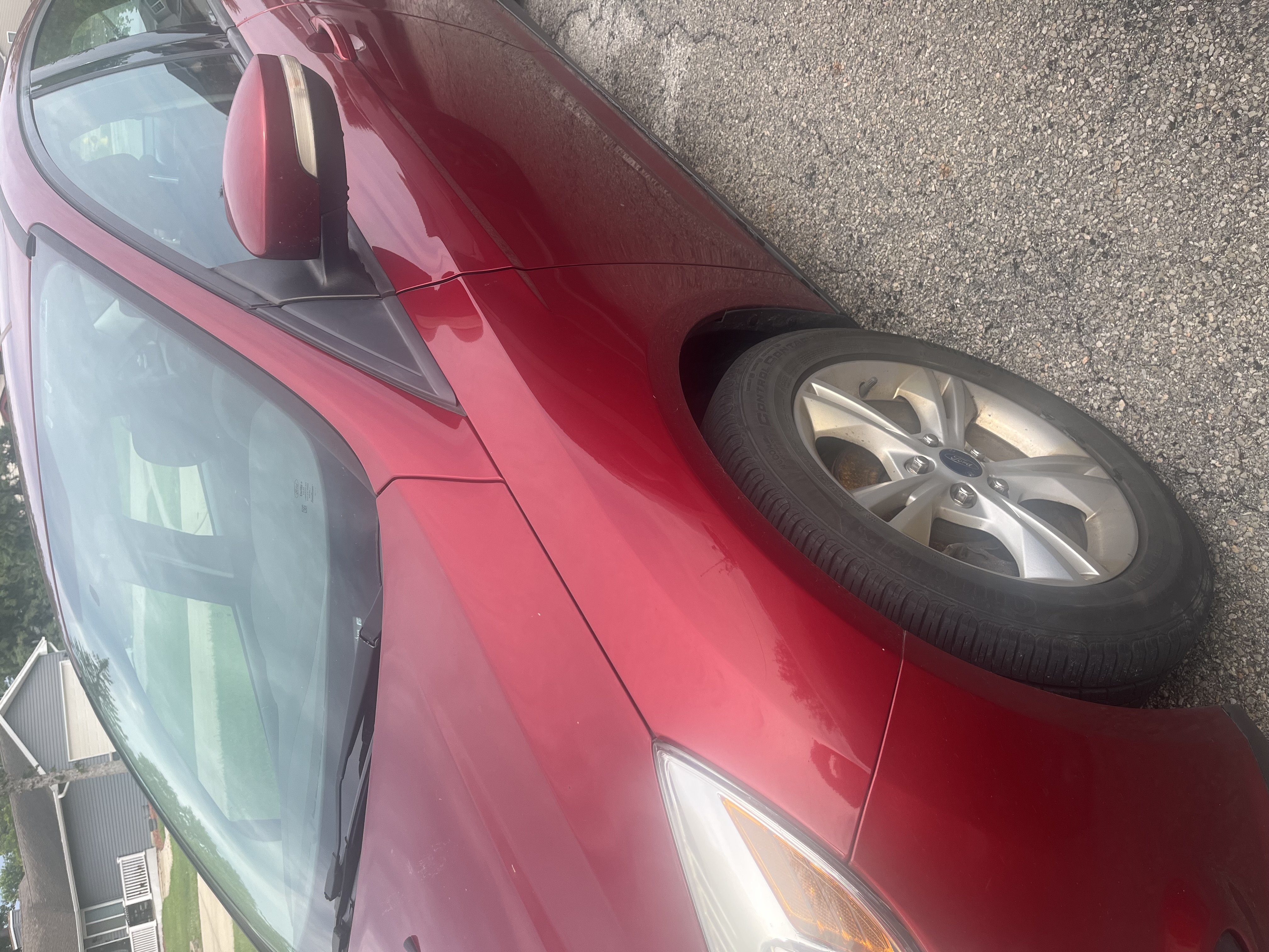 Used 2014 Ford Focus SE w/ SE Winter Package FWD image 8