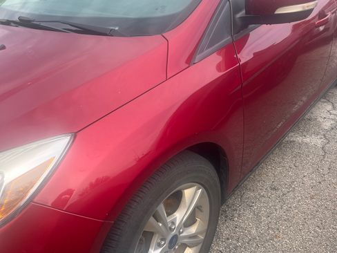 Used 2014 Ford Focus SE w/ SE Winter Package FWD image 8