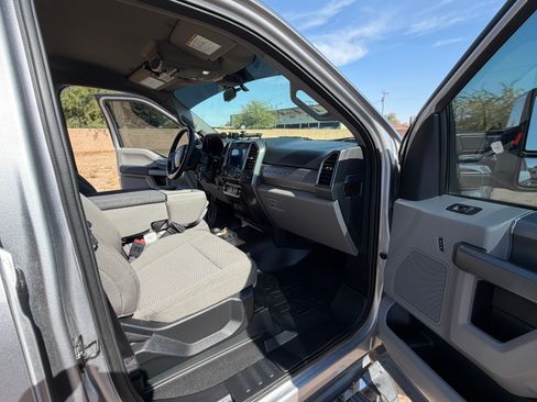 Used 2021 Ford F350 XLT w/ XLT Premium Package AWD/4WD image 17