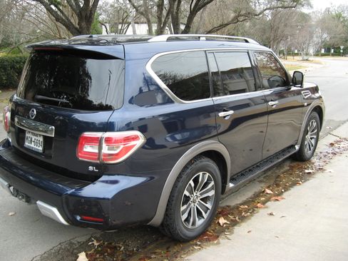 Used 2017 Nissan Armada SL w/ Moonroof Package image 8