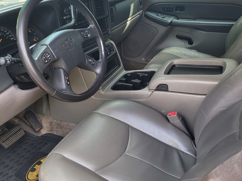 Used 2003 Chevrolet Tahoe LT image 9