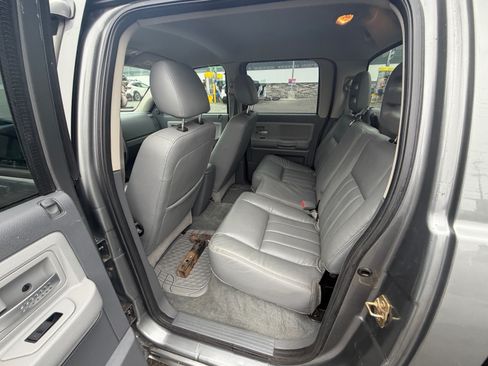Used 2005 Dodge Dakota Laramie w/ Sport Appearance Group AWD/4WD image 11