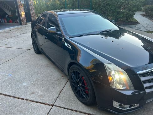 Used 2011 Cadillac CTS Luxury image 4