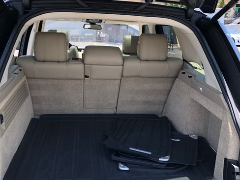 Used 2016 Land Rover Range Rover HSE image 13