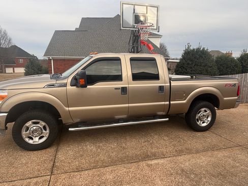 Used 2012 Ford F250 XLT w/ XLT Value Pkg image 1