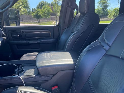 Used 2024 RAM 3500 Limited AWD/4WD image 14