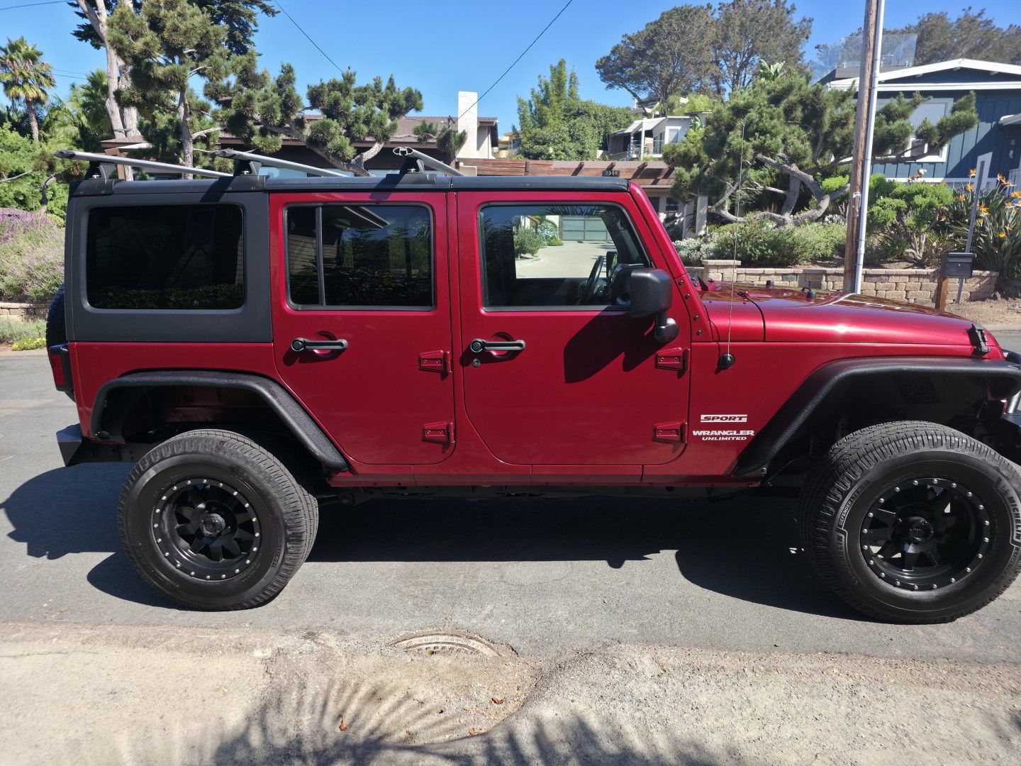 Used 2013 Jeep Wrangler Unlimited Sport AWD/4WD image 6