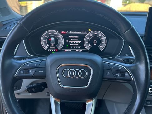 Used 2021 Audi Q5 e Premium Plus w/ Premium Plus Package AWD/4WD image 16