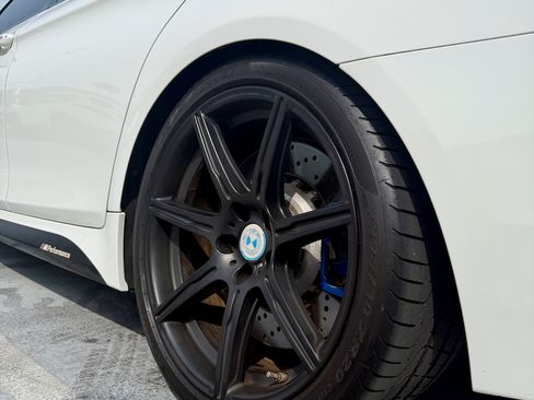 Used 2014 BMW M5 image 17