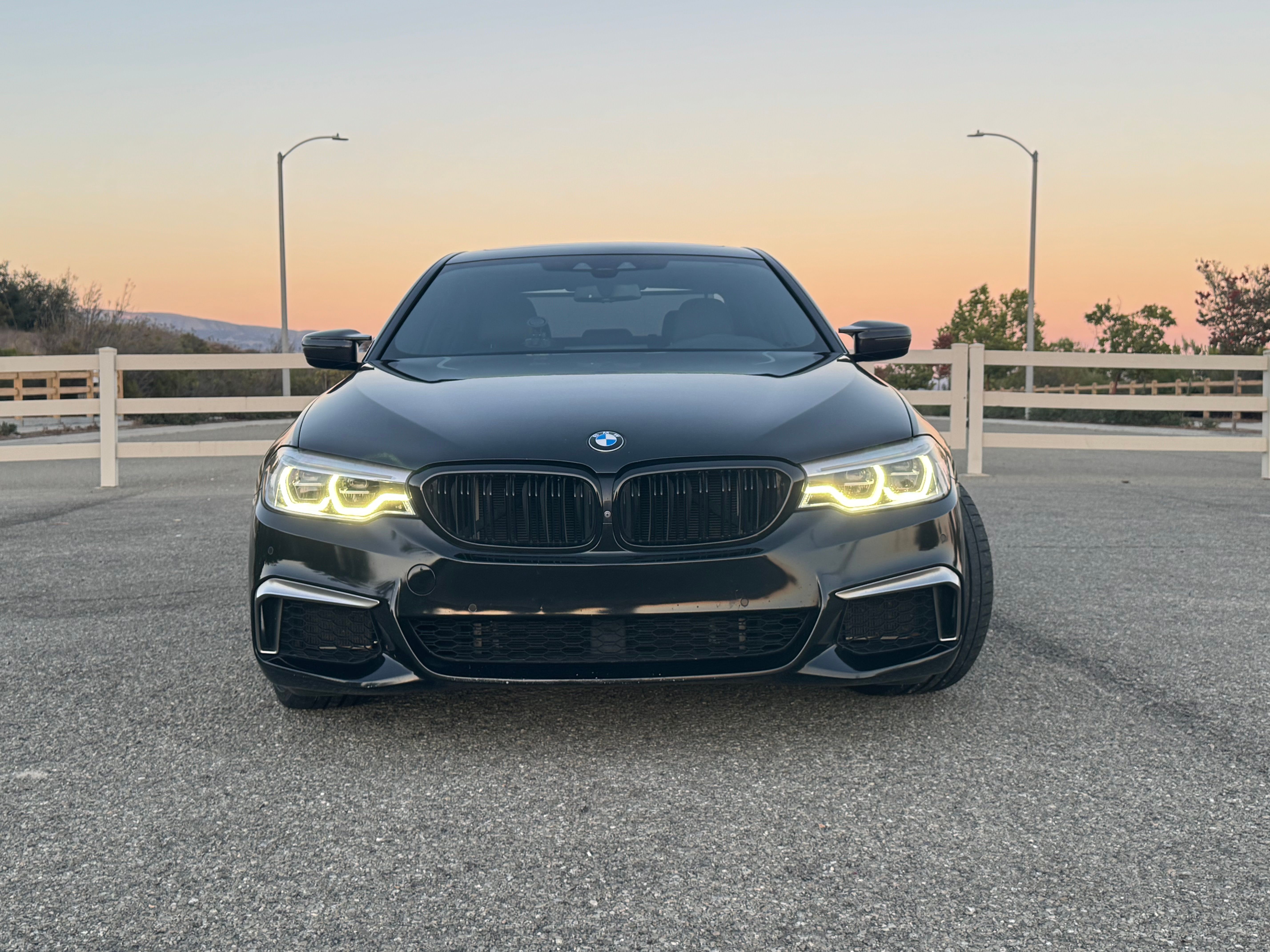 Used 2018 BMW M550i xDrive AWD/4WD image 4