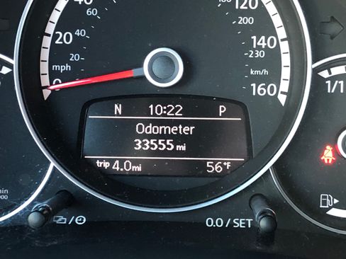 Used 2014 Volkswagen Beetle TDI image 3