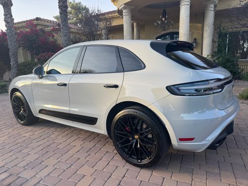 Used 2022 Porsche Macan GTS image 4