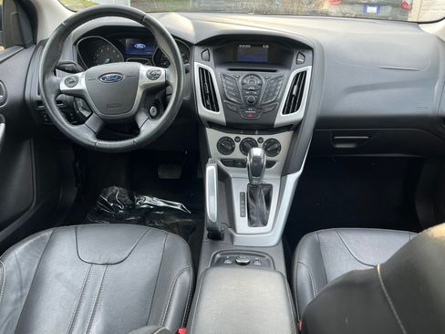 Used 2014 Ford Focus SE w/ Equipment Group 201A image 12