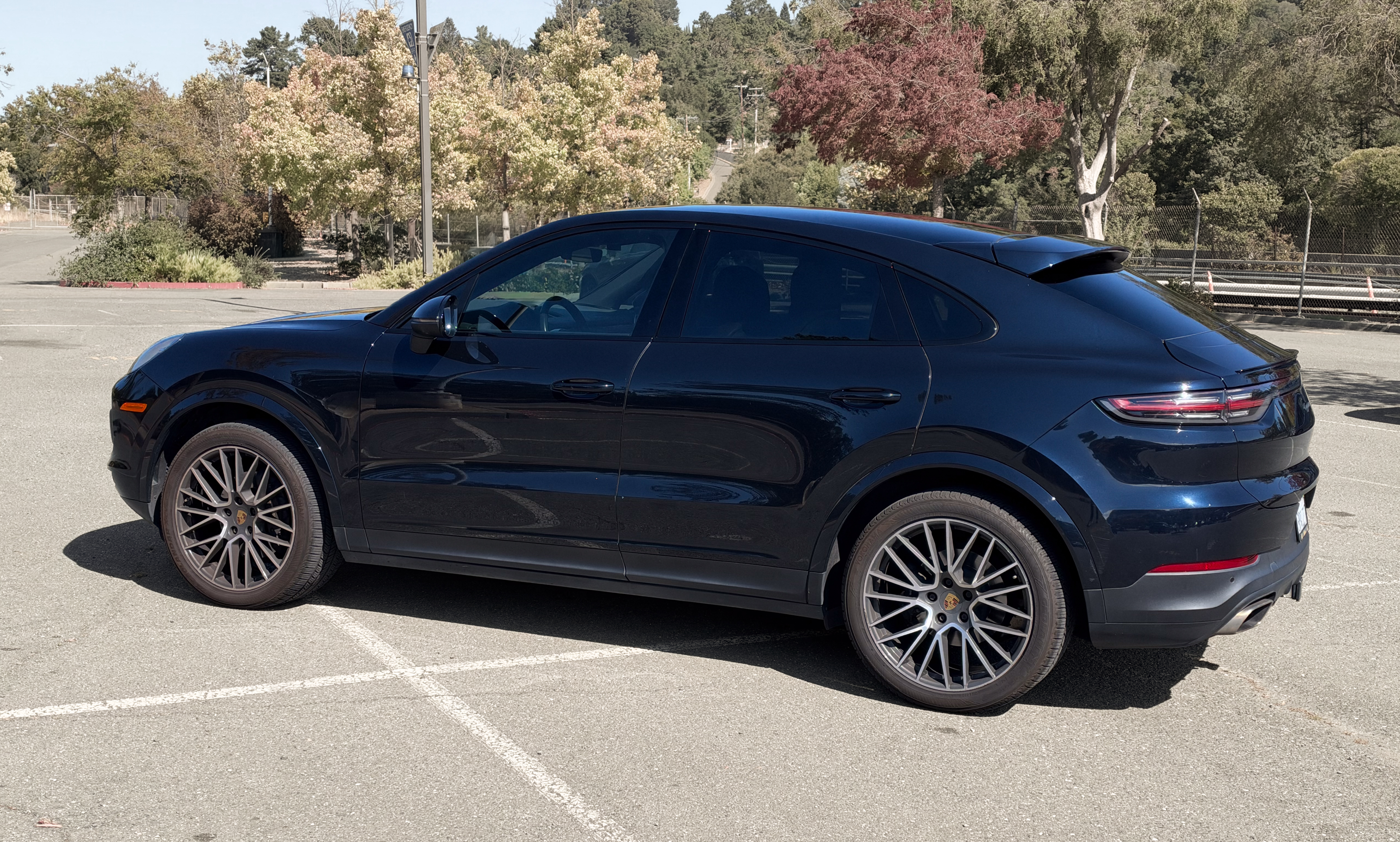 Used 2020 Porsche Cayenne AWD/4WD image 11