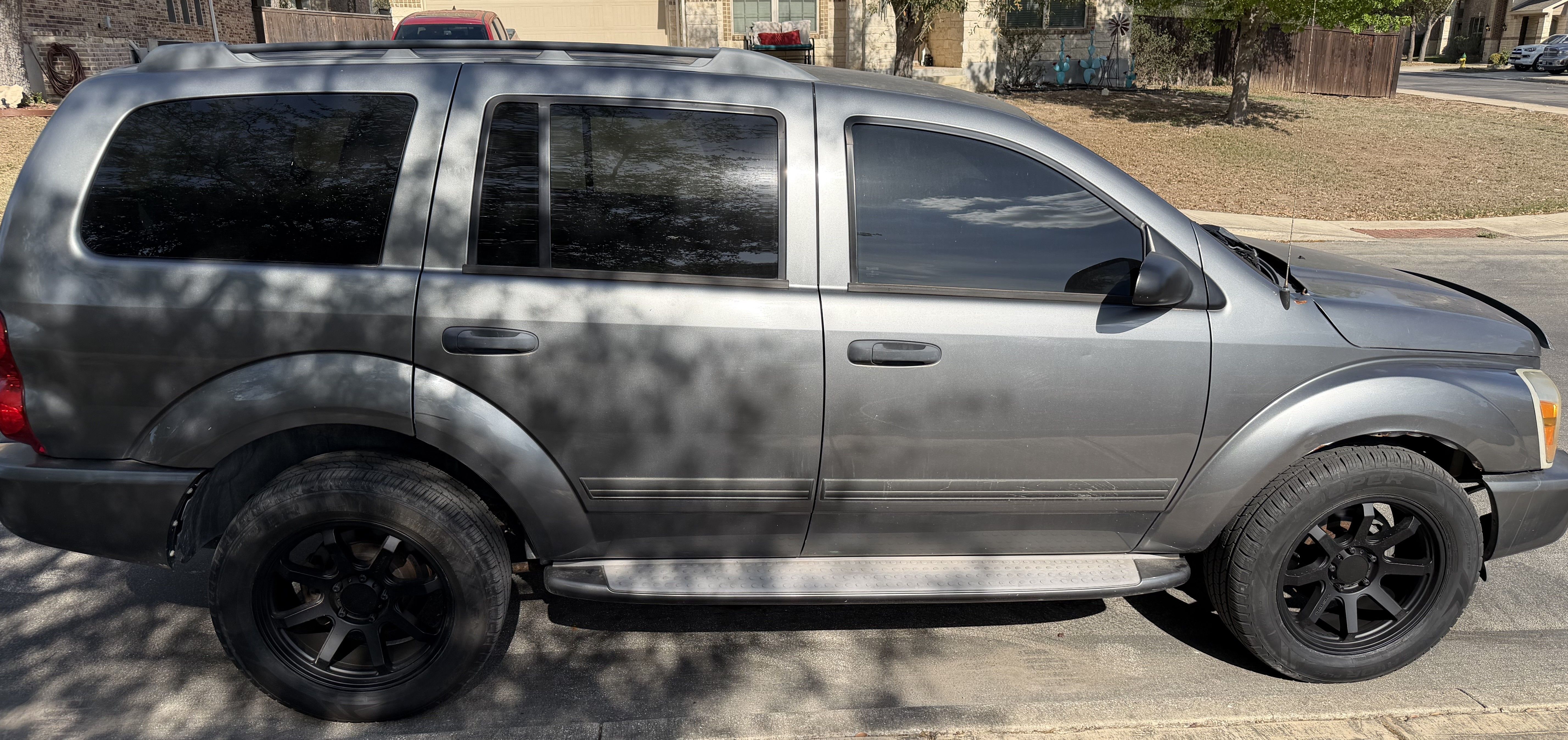 Used 2005 Dodge Durango SLT RWD image 4