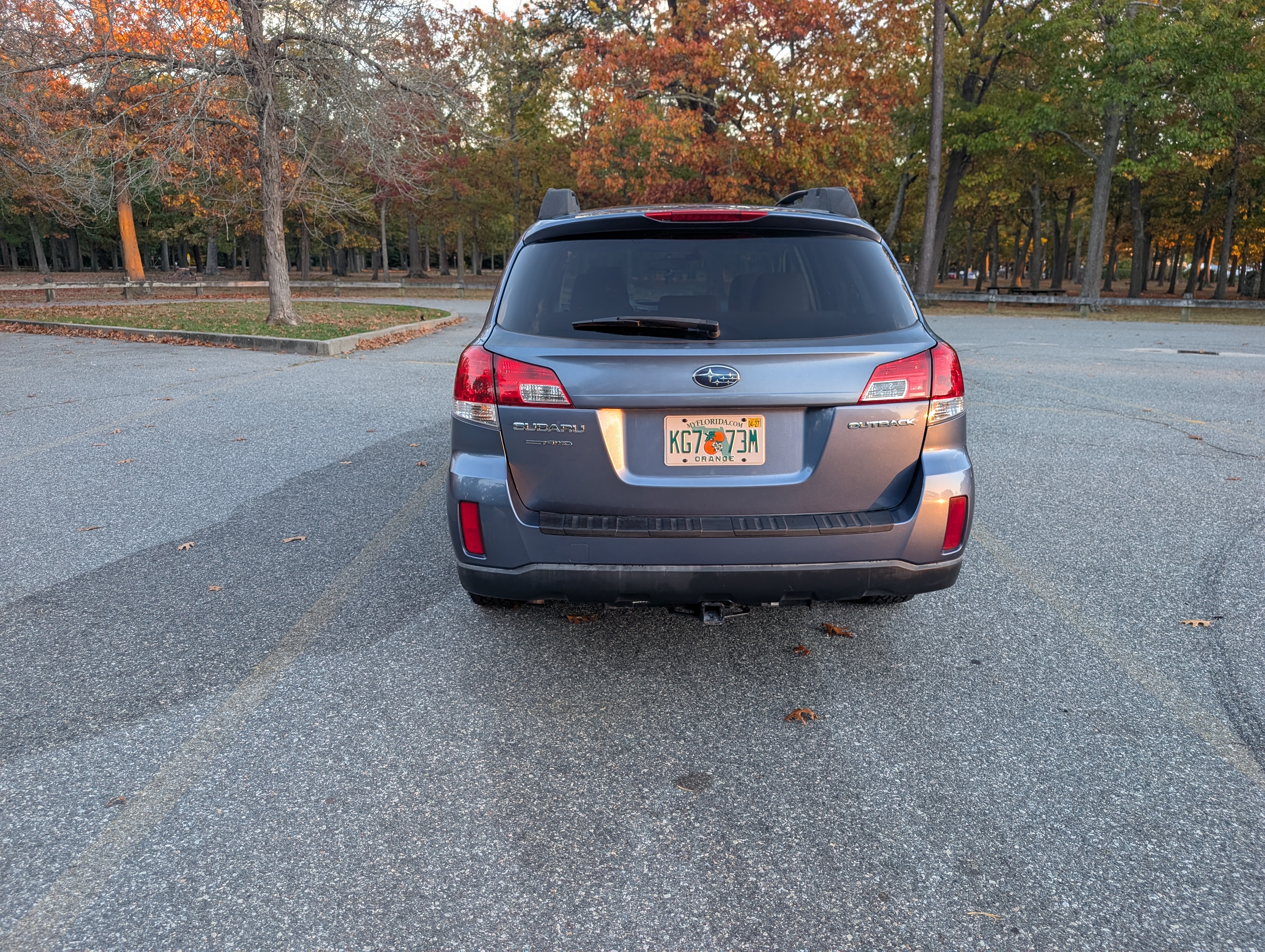 Used 2013 Subaru Outback 2.5i Premium w/ All-Weather Pkg AWD/4WD image 8