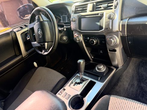 Used 2019 Toyota 4Runner SR5 AWD/4WD image 8