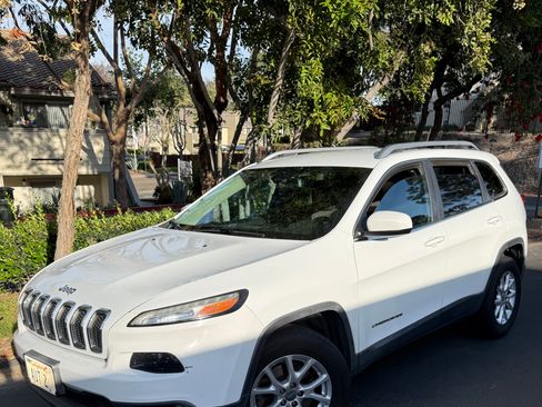 Used 2014 Jeep Cherokee Latitude image 20
