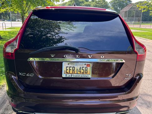 Used 2016 Volvo XC60 T6 Platinum w/ Climate Package AWD/4WD image 14