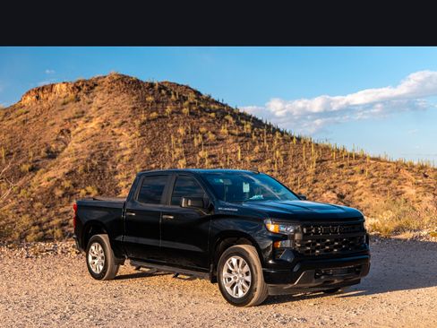 Used 2023 Chevrolet Silverado 1500 Custom RWD image 8