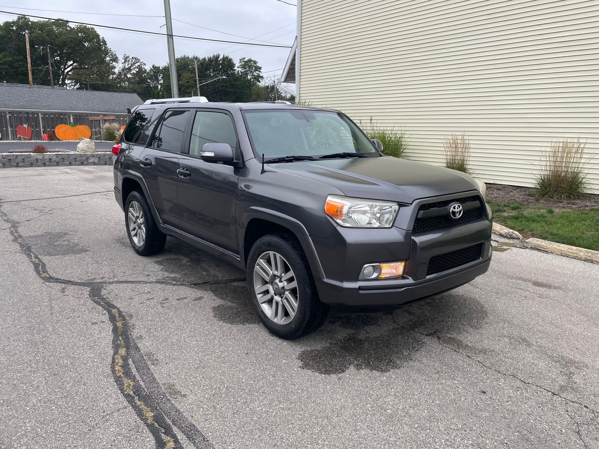 Used 2012 Toyota 4Runner Limited AWD/4WD image 5