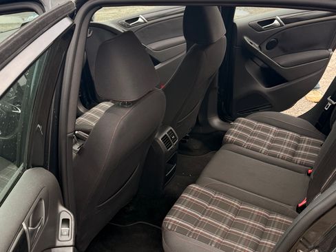 Used 2012 Volkswagen GTI 4-Door image 17