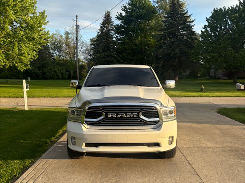 Used 2017 RAM 1500 Limited AWD/4WD image 9