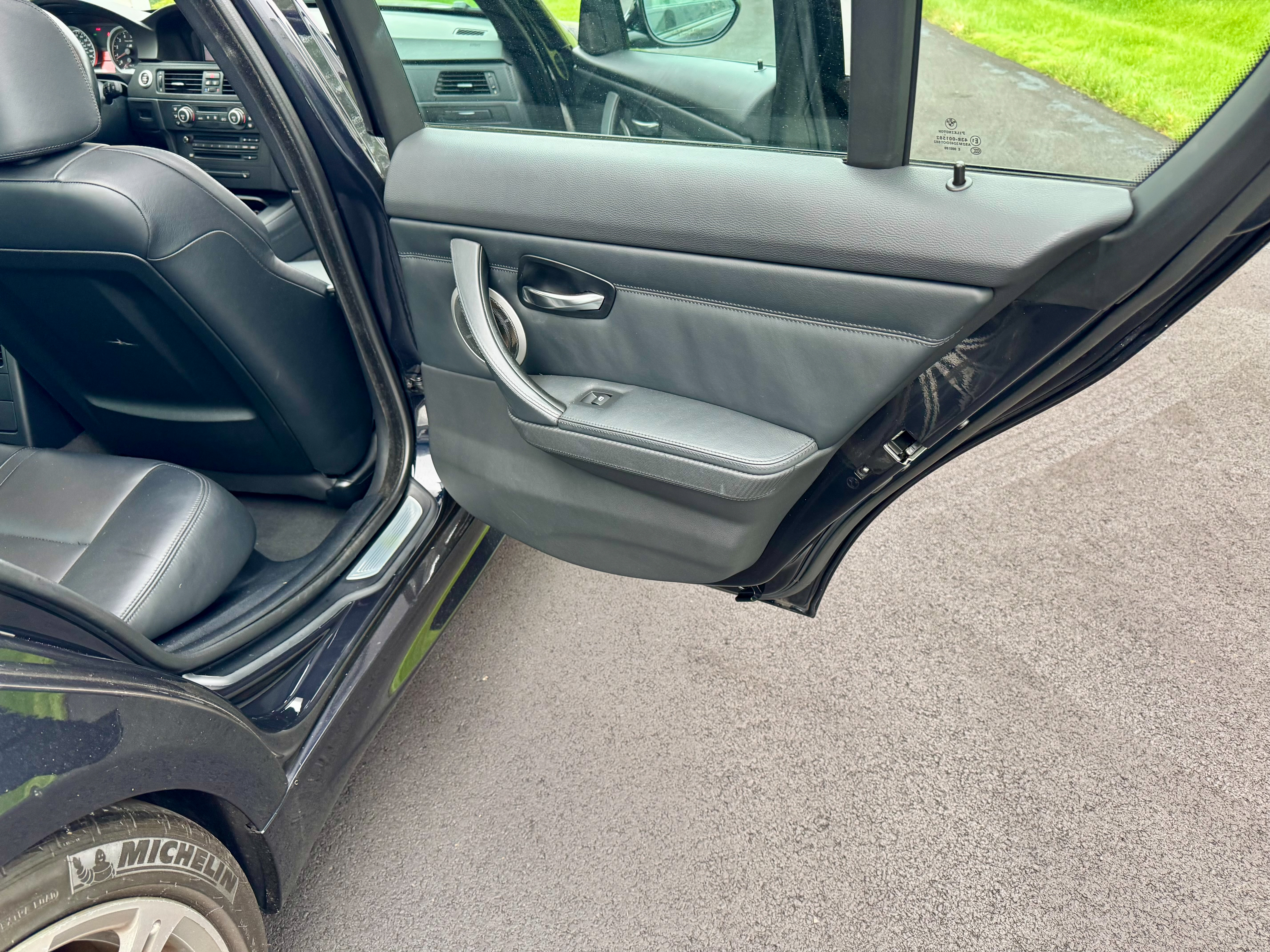 Used 2008 BMW M3 Sedan RWD image 6