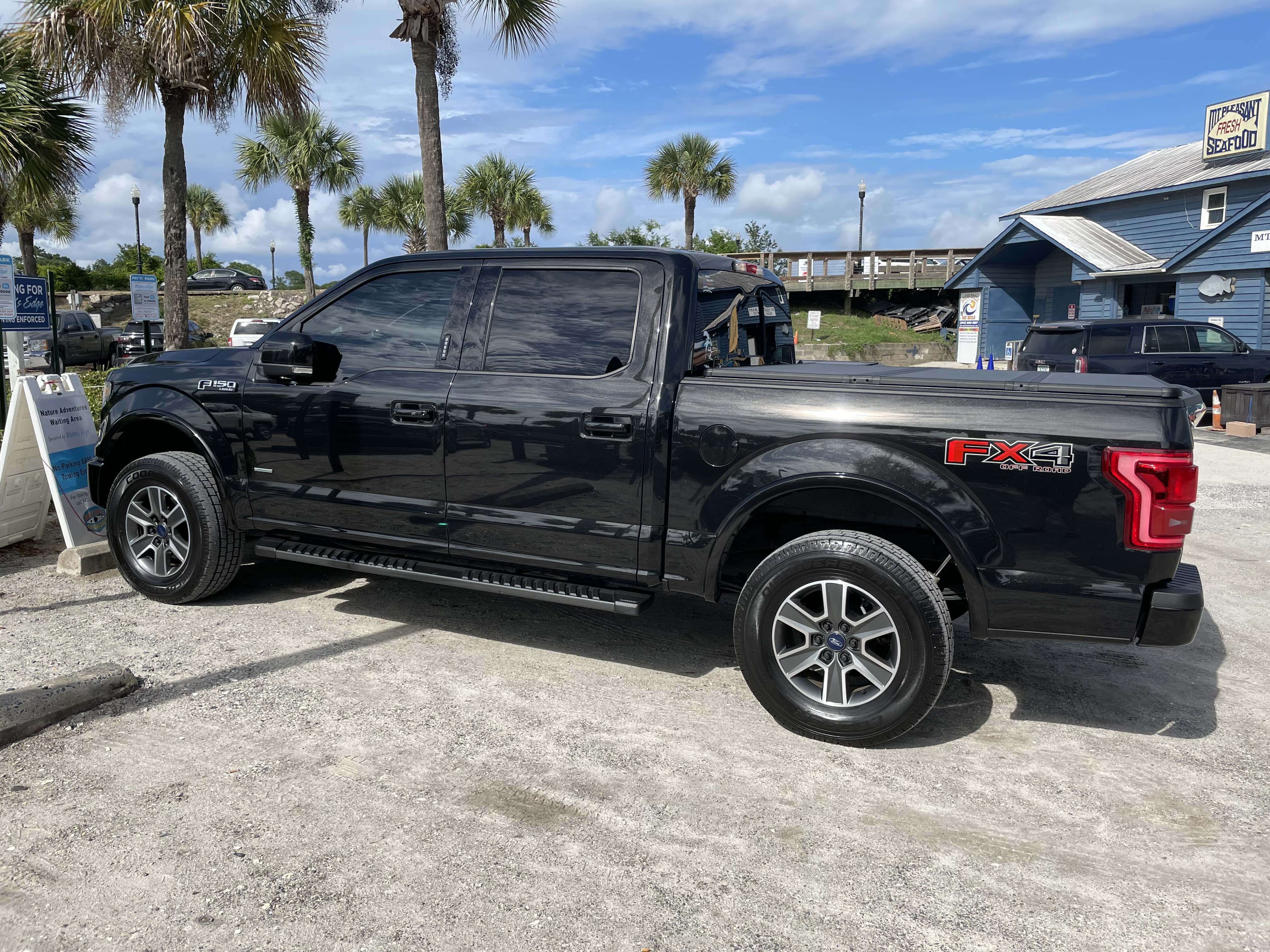 Used 2015 Ford F150 Lariat AWD/4WD image 13