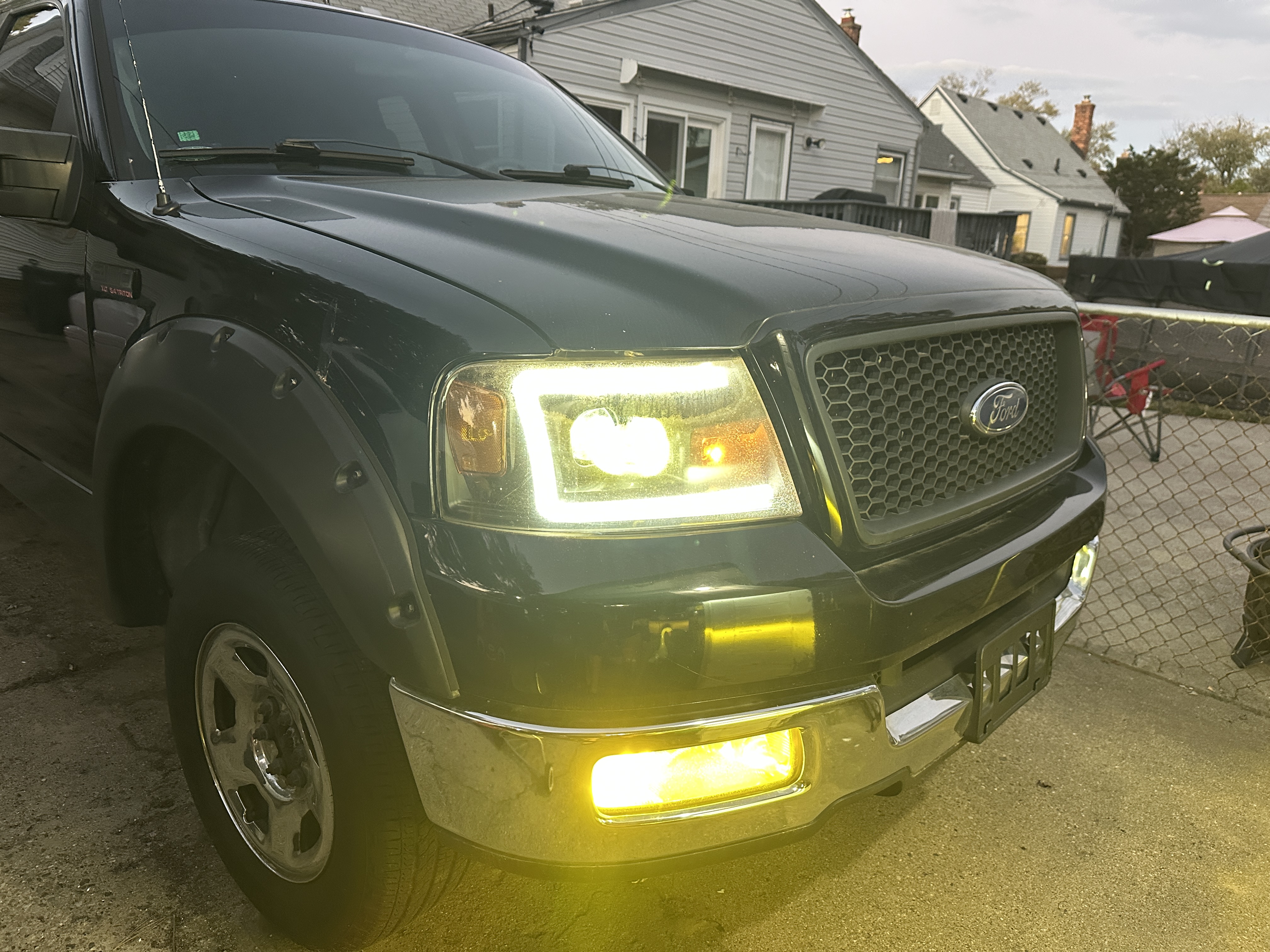 Used 2005 Ford F150 XL RWD image 2