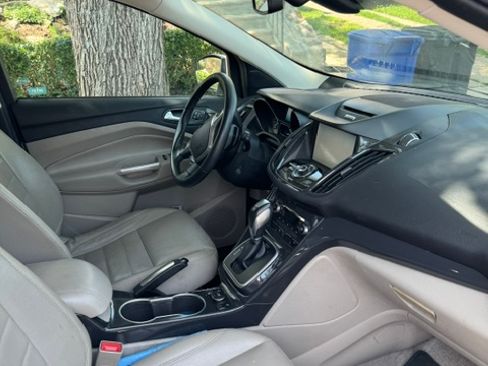 Used 2014 Ford Escape Titanium AWD/4WD image 22