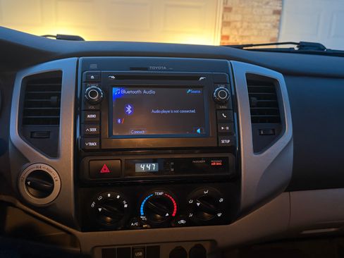 Used 2013 Toyota Tacoma 4x4 Double Cab image 12