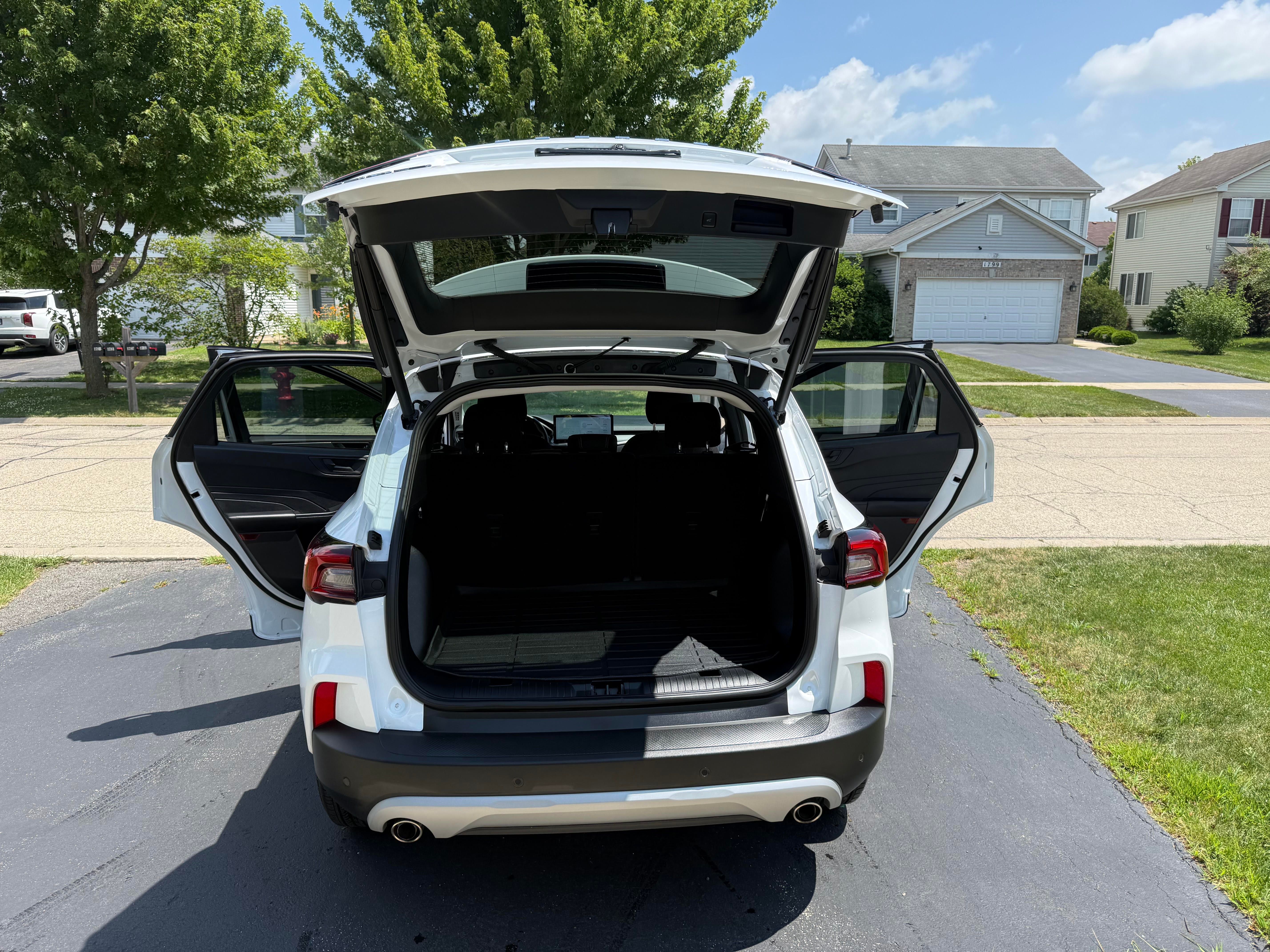 Used 2024 Ford Escape Active w/ Tech Pack #1 AWD/4WD image 6