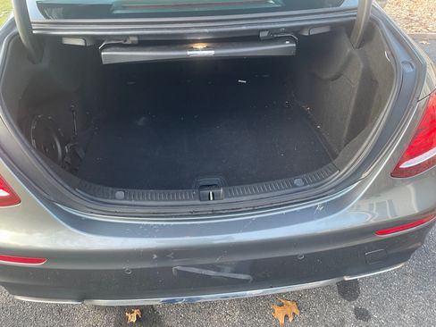 Used 2018 Mercedes-Benz E 300 4MATIC image 13