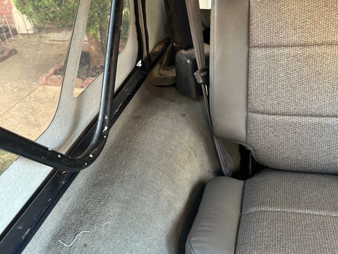 Used 1998 Jeep Wrangler SE image 21