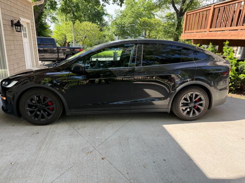 Used 2023 Tesla Model X Plaid AWD/4WD image 4