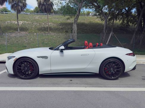 Used 2025 Mercedes-Benz SL 55 AMG 4MATIC image 4