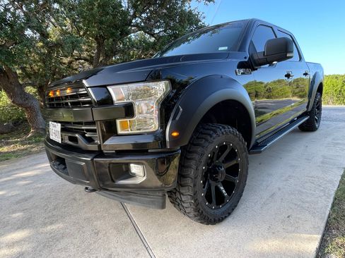 Used 2017 Ford F150 XLT w/ Equipment Group 302A Luxury image 15