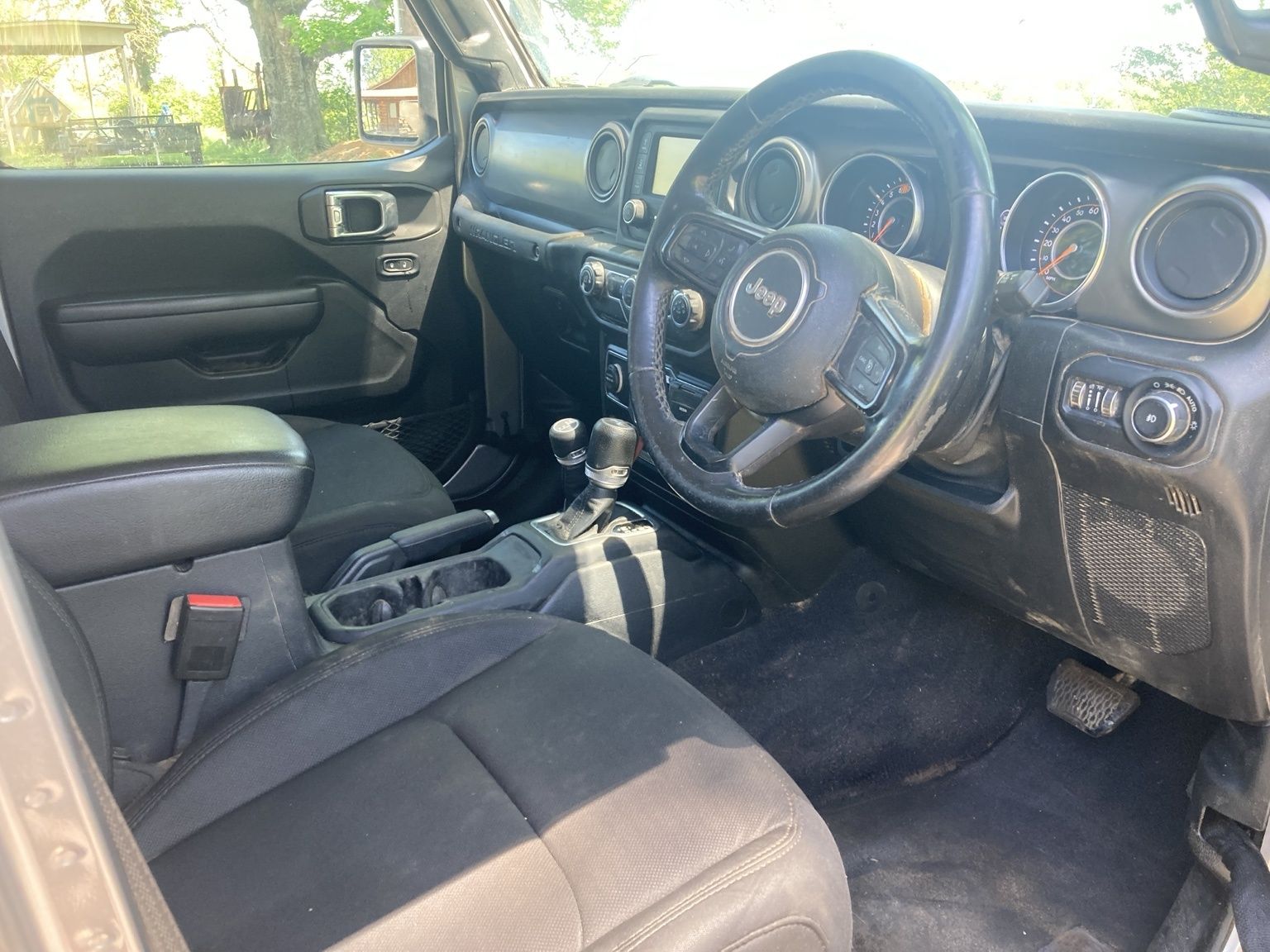 Used 2021 Jeep Wrangler Unlimited Sport AWD/4WD image 9