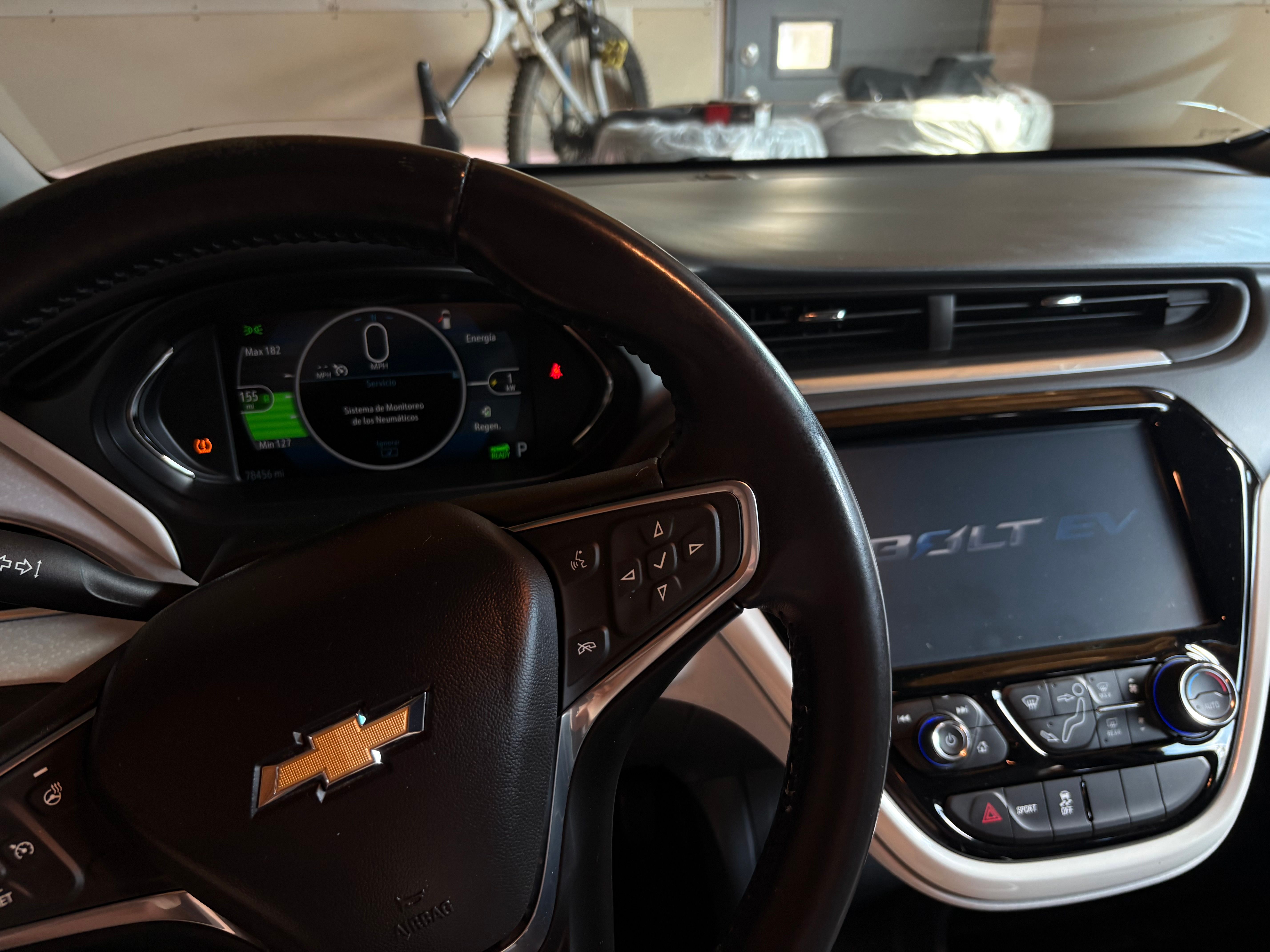 Used 2017 Chevrolet Bolt LT FWD image 23