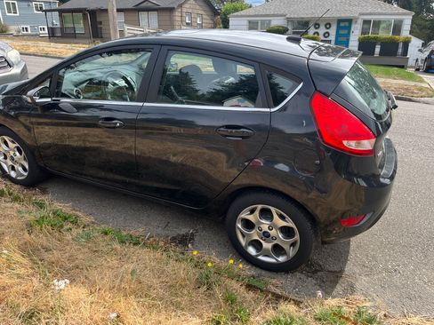 Used 2011 Ford Fiesta SES w/ 301A Rapid Spec Order Code FWD image 10