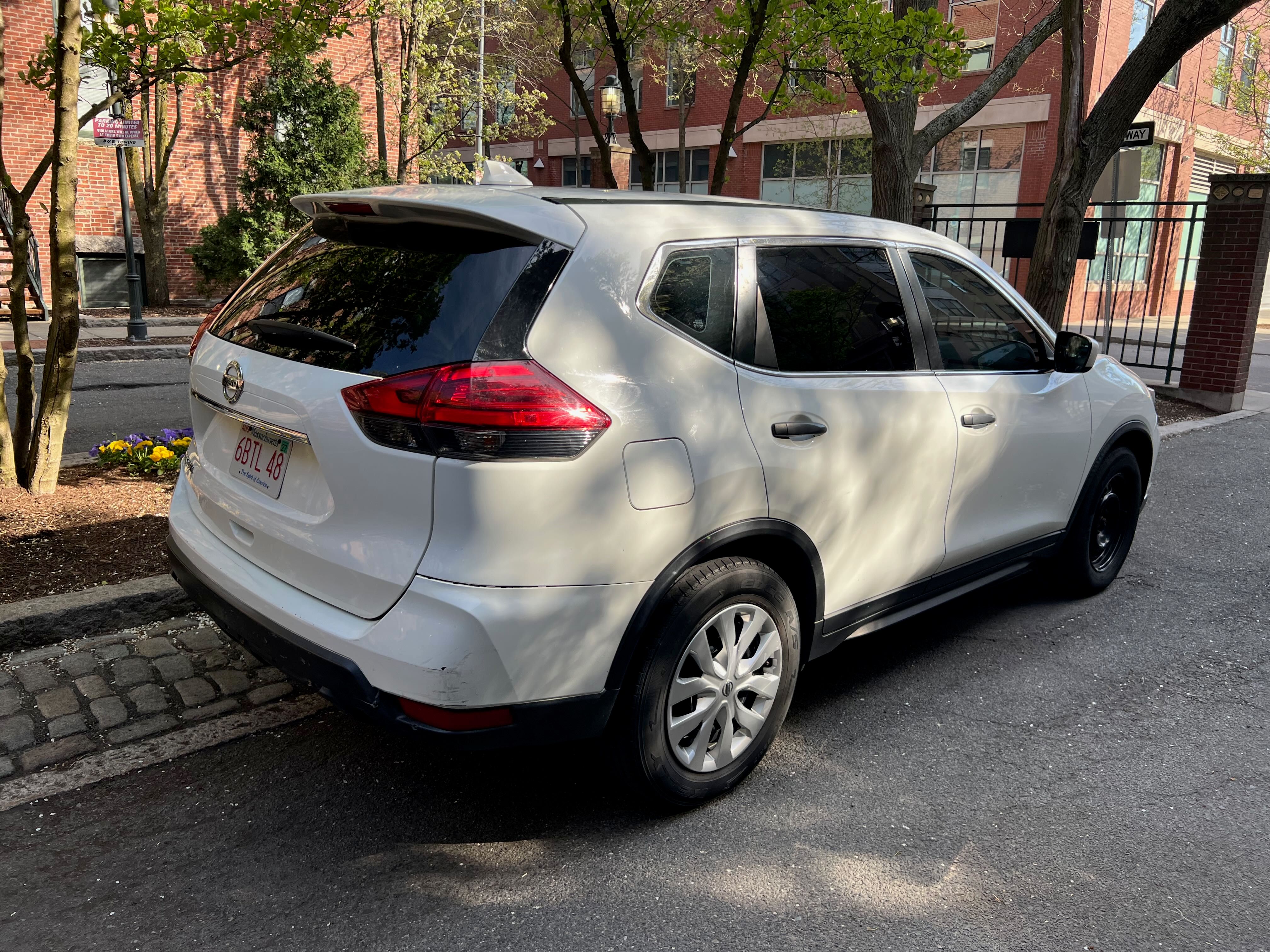 Used 2017 Nissan Rogue S FWD image 5