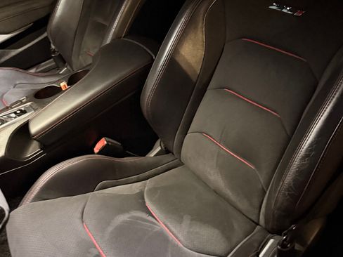 Used 2019 Chevrolet Camaro ZL1 image 12