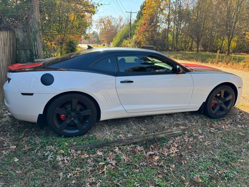 Used 2010 Chevrolet Camaro LT w/ RS Package image 4