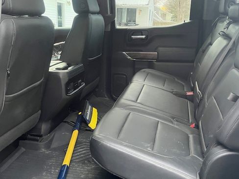 Used 2020 Chevrolet Silverado 1500 LT Trail Boss image 5